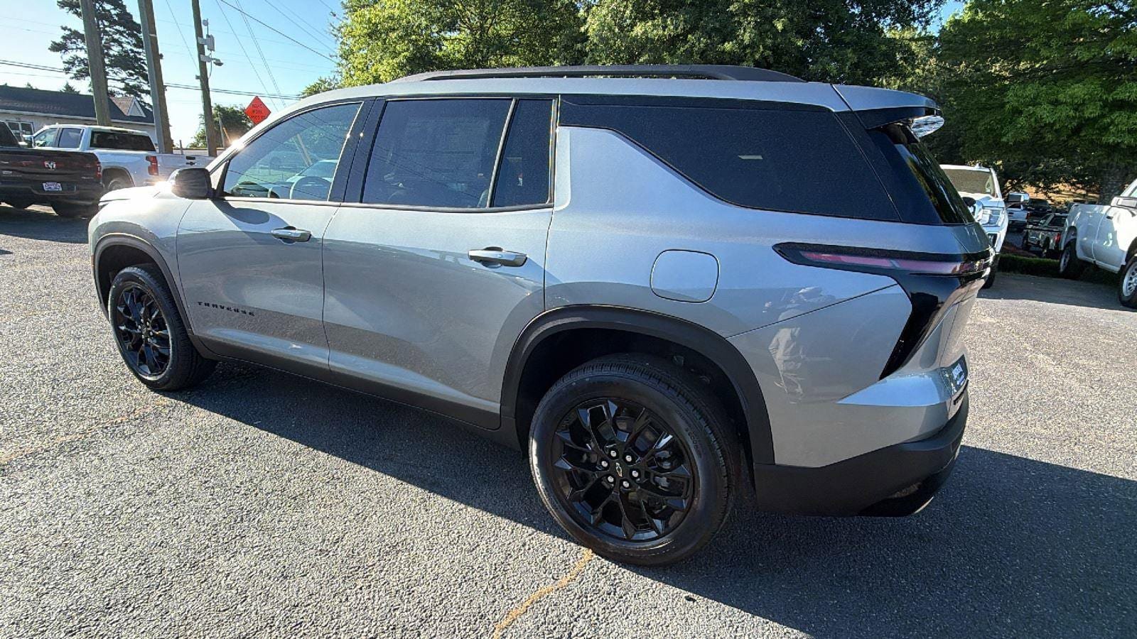 New 2026 Chevrolet Traverse LT FWD image 7