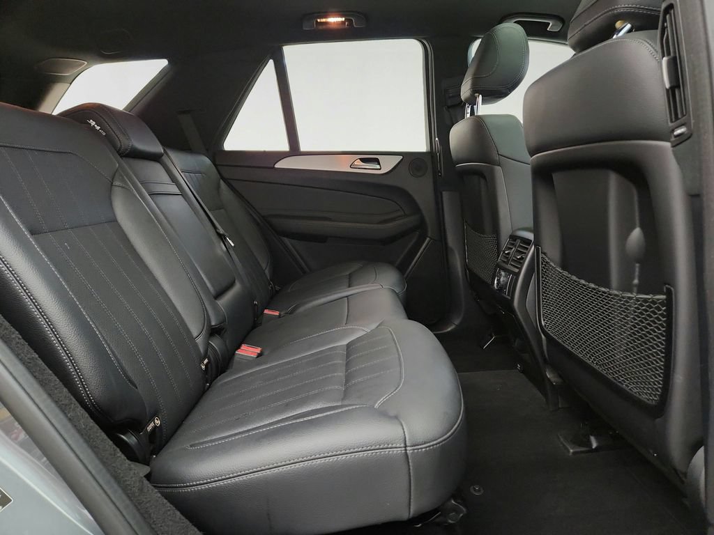 Used 2019 Mercedes-Benz GLE 43 AMG 4MATIC w/ Night Package image 35
