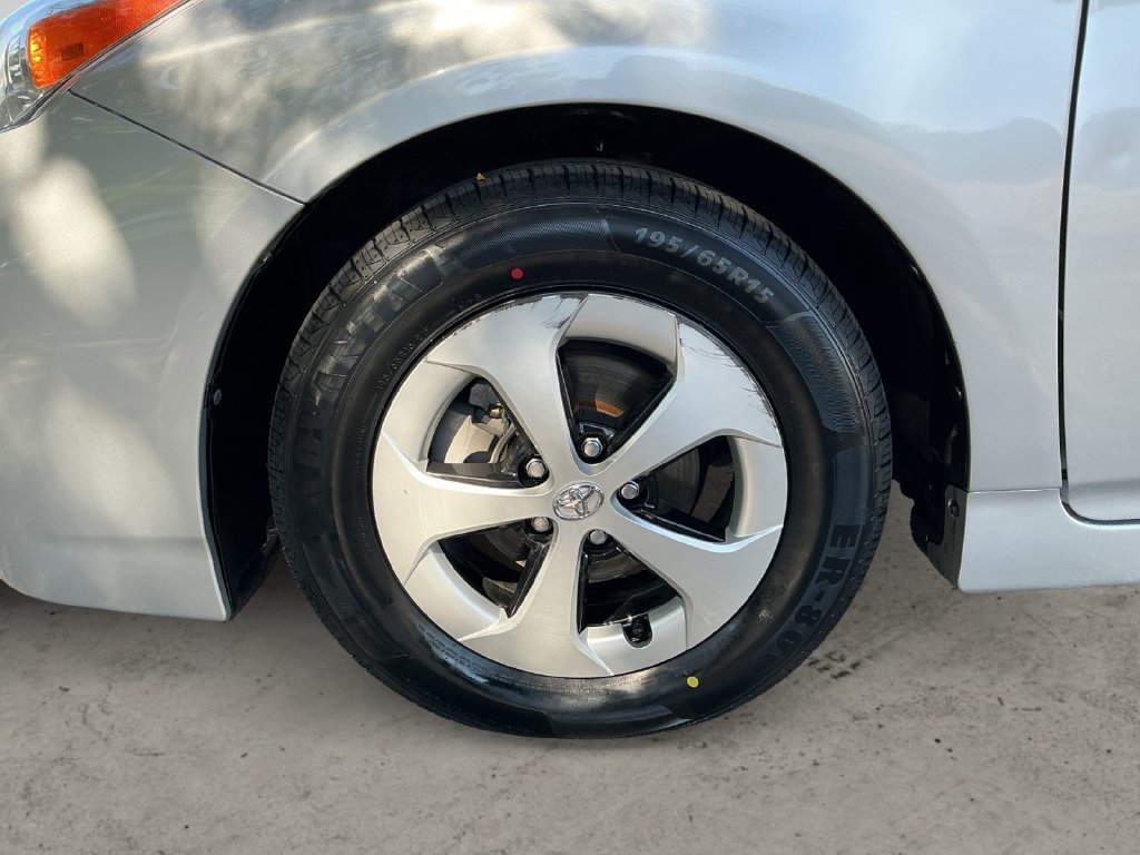 Used 2015 Toyota Prius Three FWD image 13