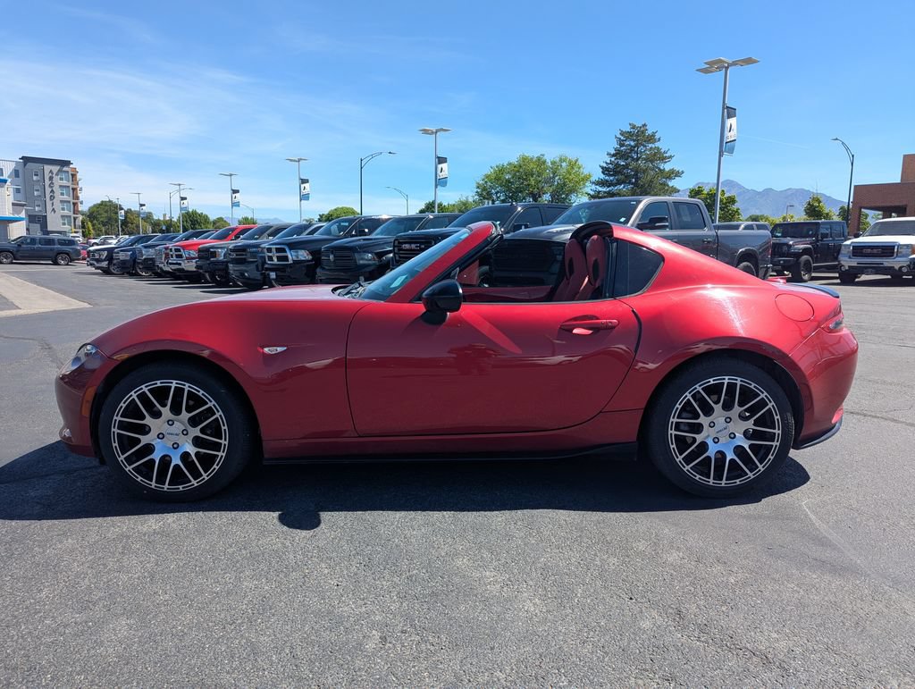 Used 2017 MAZDA MX-5 Miata RF Club w/ Appearance Package RWD image 9