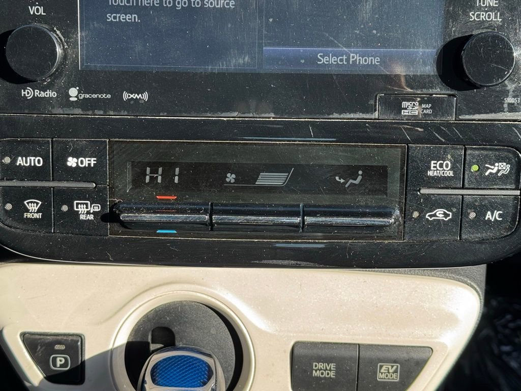 Used 2016 Toyota Prius Four image 11