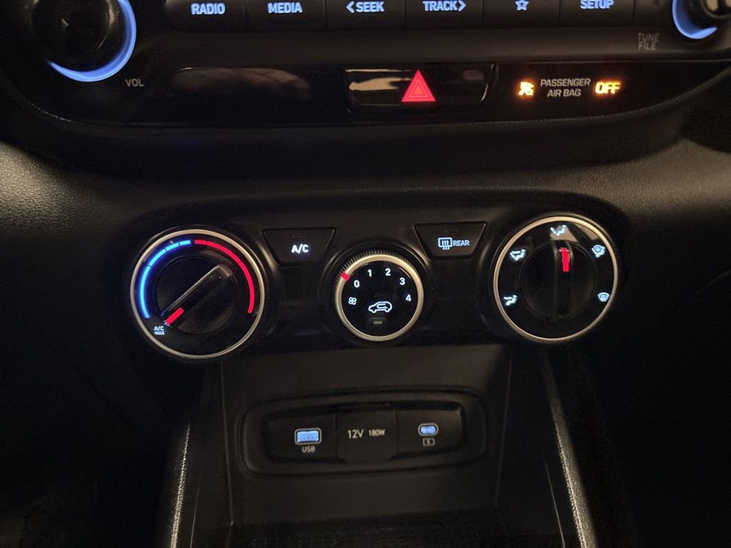 Certified 2026 Hyundai Venue SE image 19