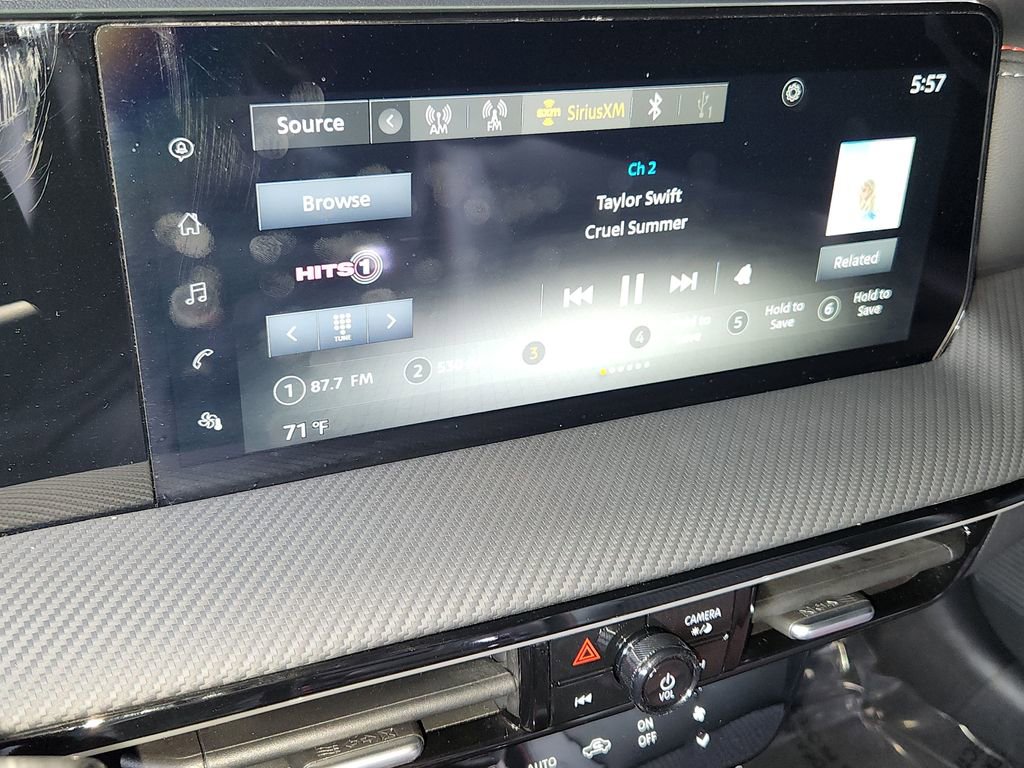 Certified 2025 Nissan Kicks SR image 34