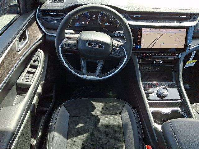 New 2026 Jeep Grand Cherokee Altitude AWD/4WD image 7