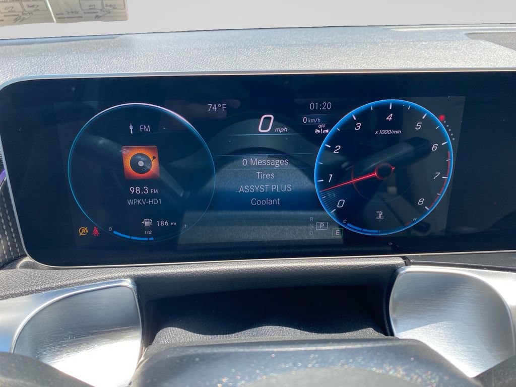 Used 2021 Mercedes-Benz GLB 250 4MATIC image 27