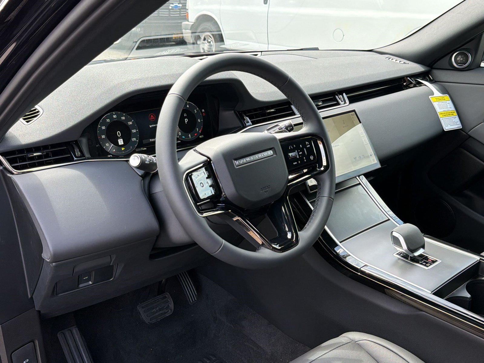 New 2026 Land Rover Range Rover Evoque S AWD/4WD image 4