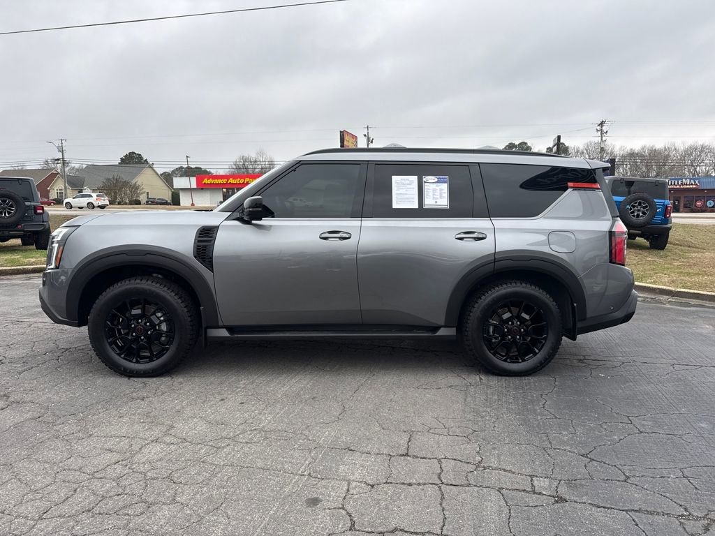 Used 2025 Nissan Armada PRO-4X image 4