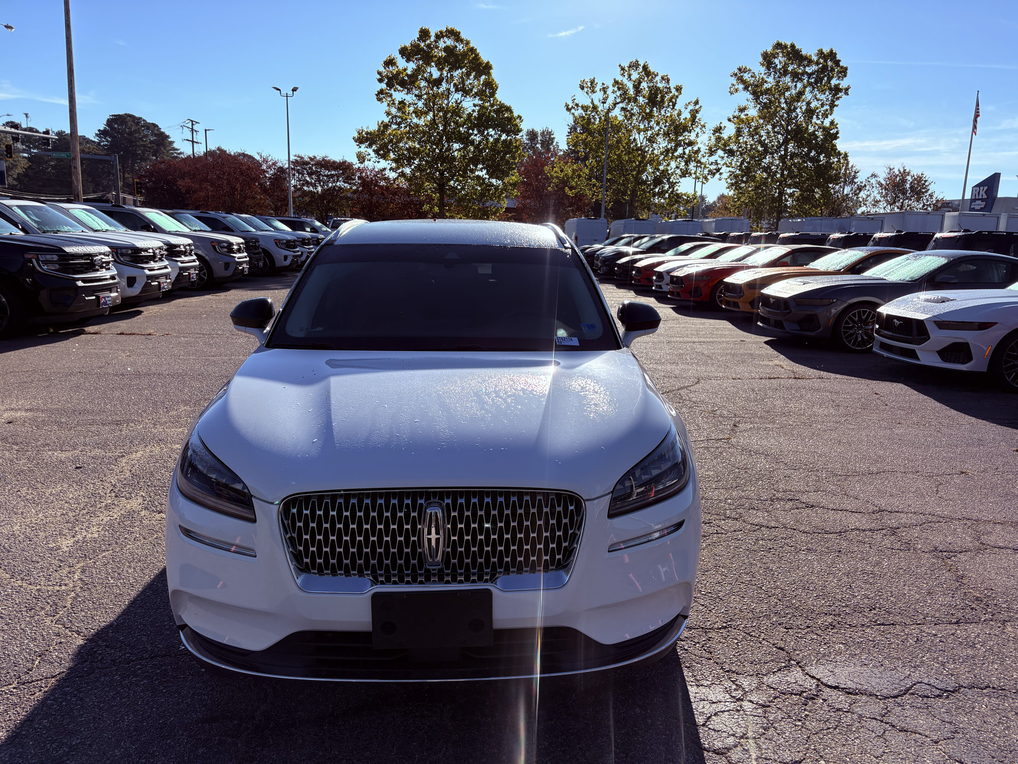 Used 2021 Lincoln Corsair AWD w/ Equipment Group 101A image 2