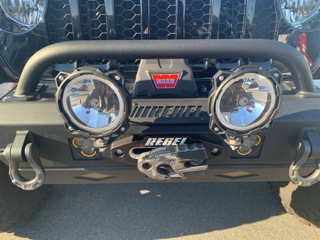 Used 2023 Jeep Gladiator Sport image 9