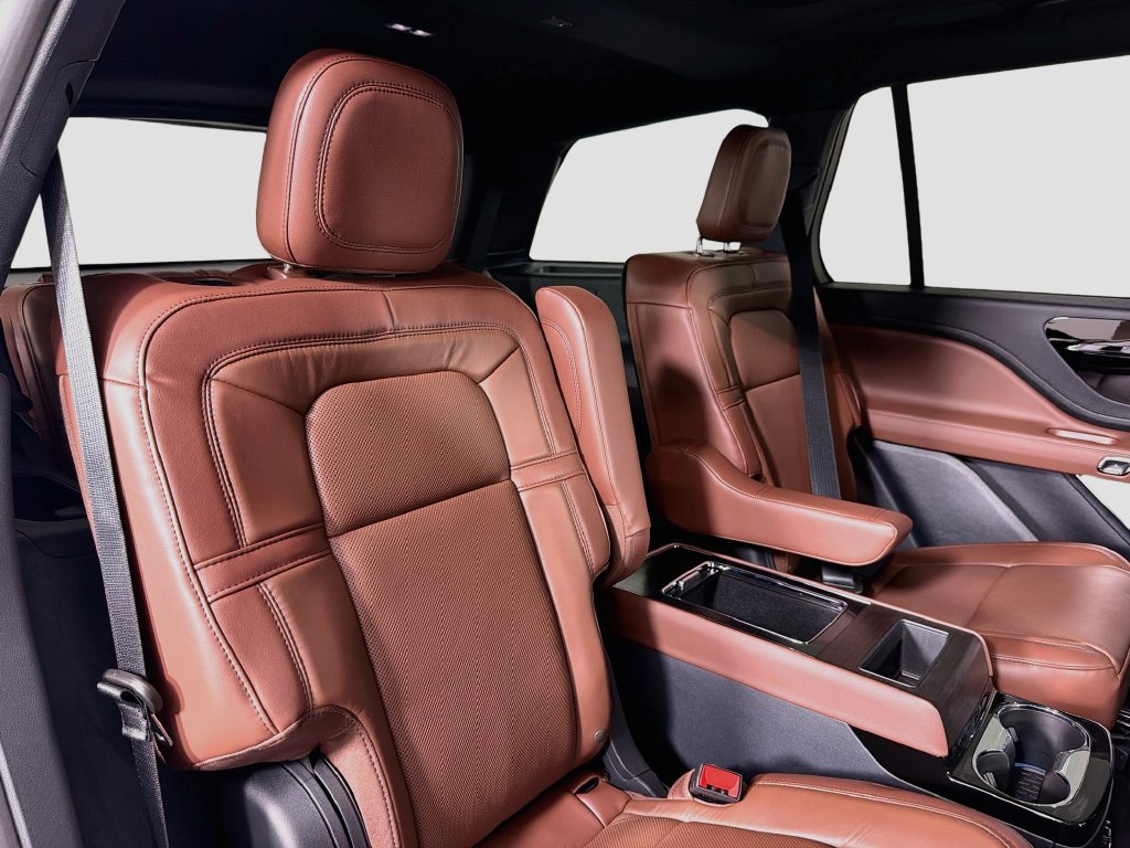 New 2026 Lincoln Aviator Reserve AWD/4WD image 4