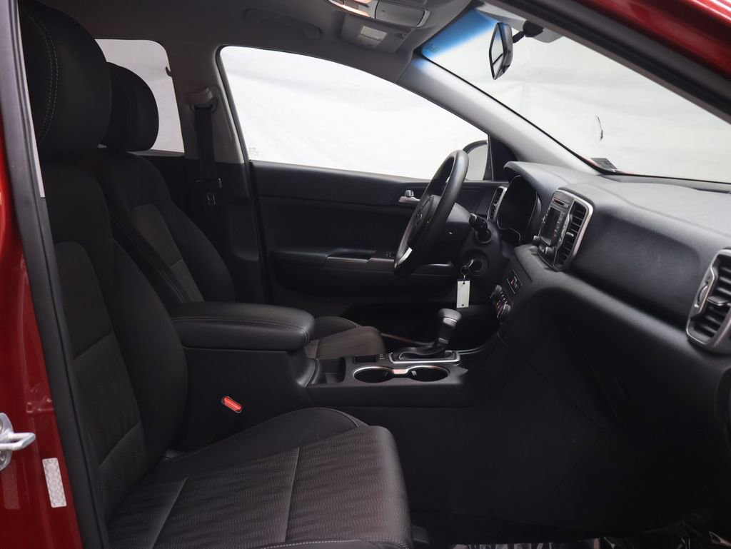 Used 2019 Kia Sportage LX AWD/4WD image 10