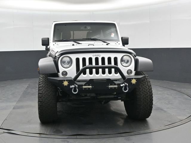Used 2015 Jeep Wrangler Unlimited Rubicon image 9