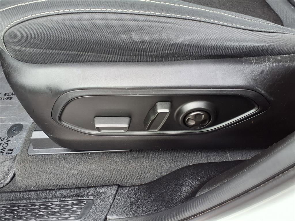 Used 2023 Jeep Grand Cherokee Laredo image 22