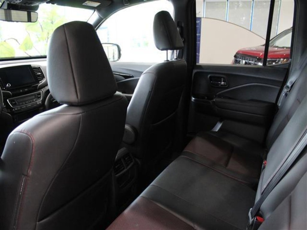 Used 2022 Honda Ridgeline Black Edition image 16