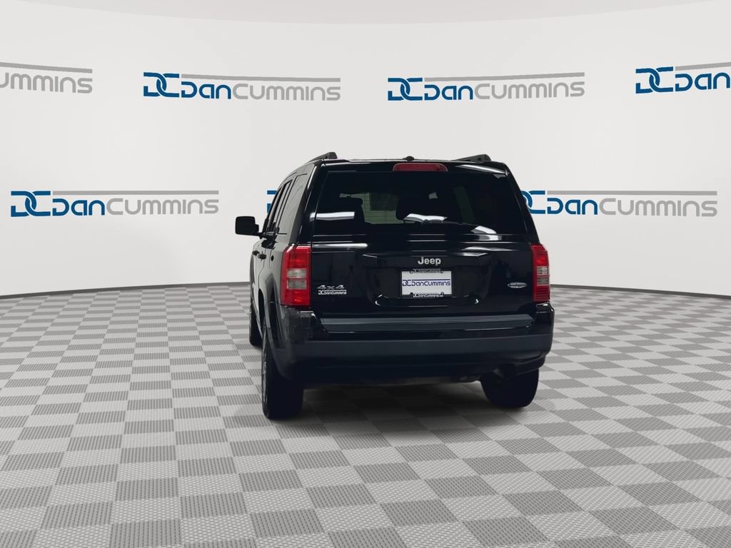 Used 2015 Jeep Patriot High Altitude AWD/4WD image 7