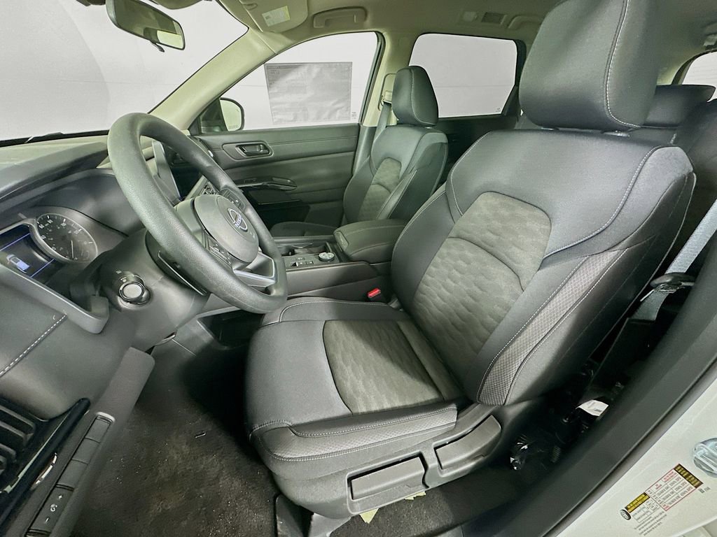 New 2026 Nissan Pathfinder S image 26