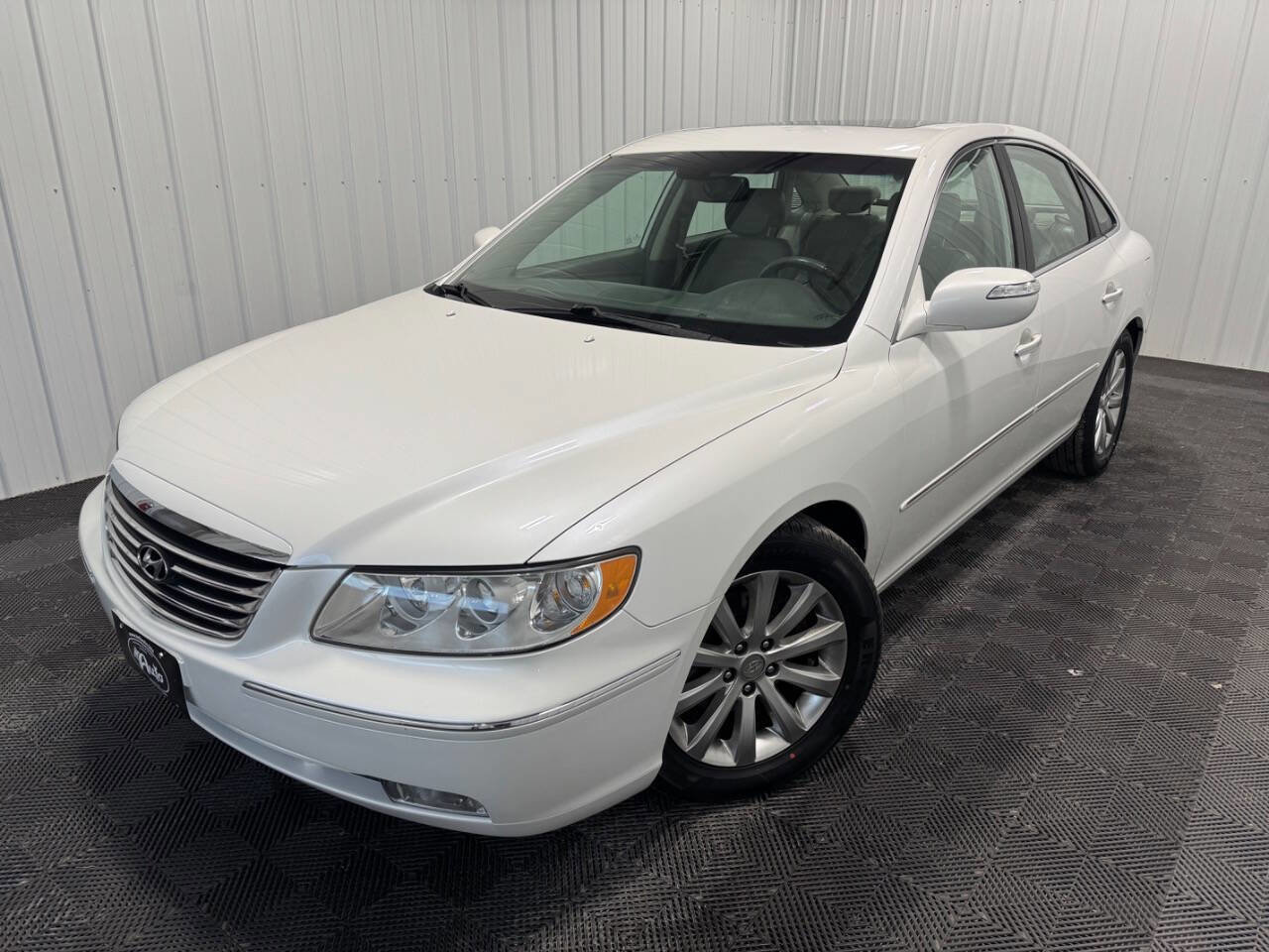 Used 2010 Hyundai Azera Limited w/ Navigation Pkg 3 image 49