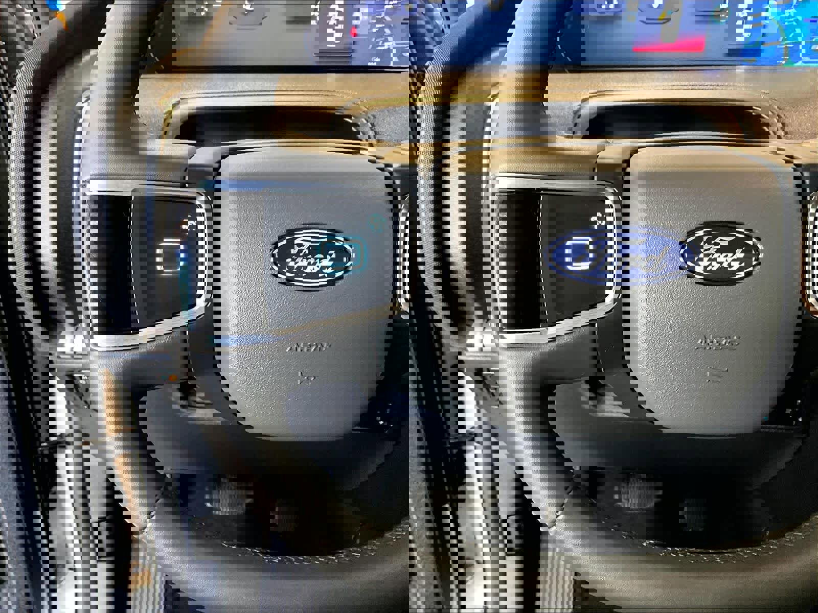 Used 2025 Ford Expedition Max Active image 24