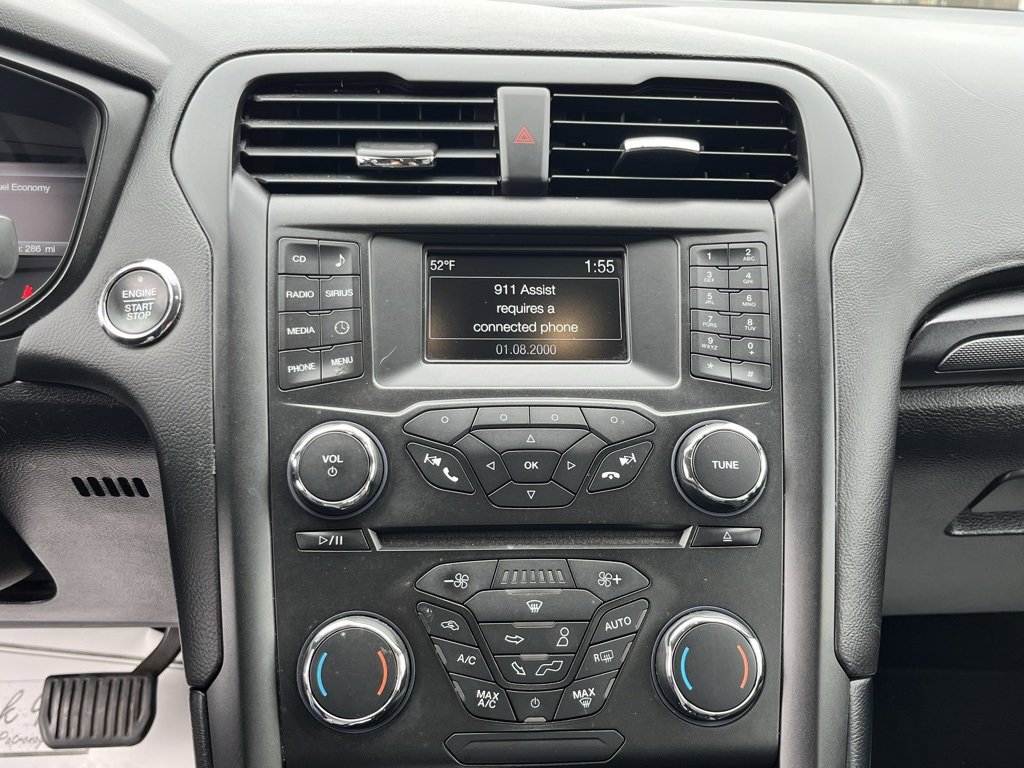 Used 2018 Ford Fusion SE w/ Equipment Group 601A image 6