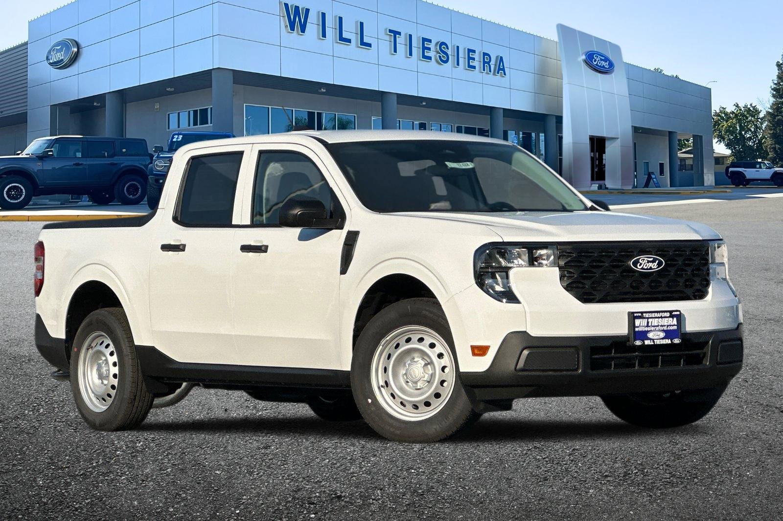 New 2025 Ford Maverick XL image 2