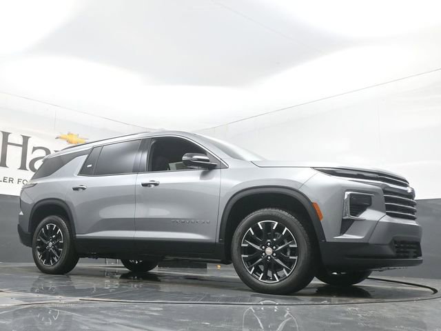 New 2026 Chevrolet Traverse LT w/ Sun and Wheel Package image 2