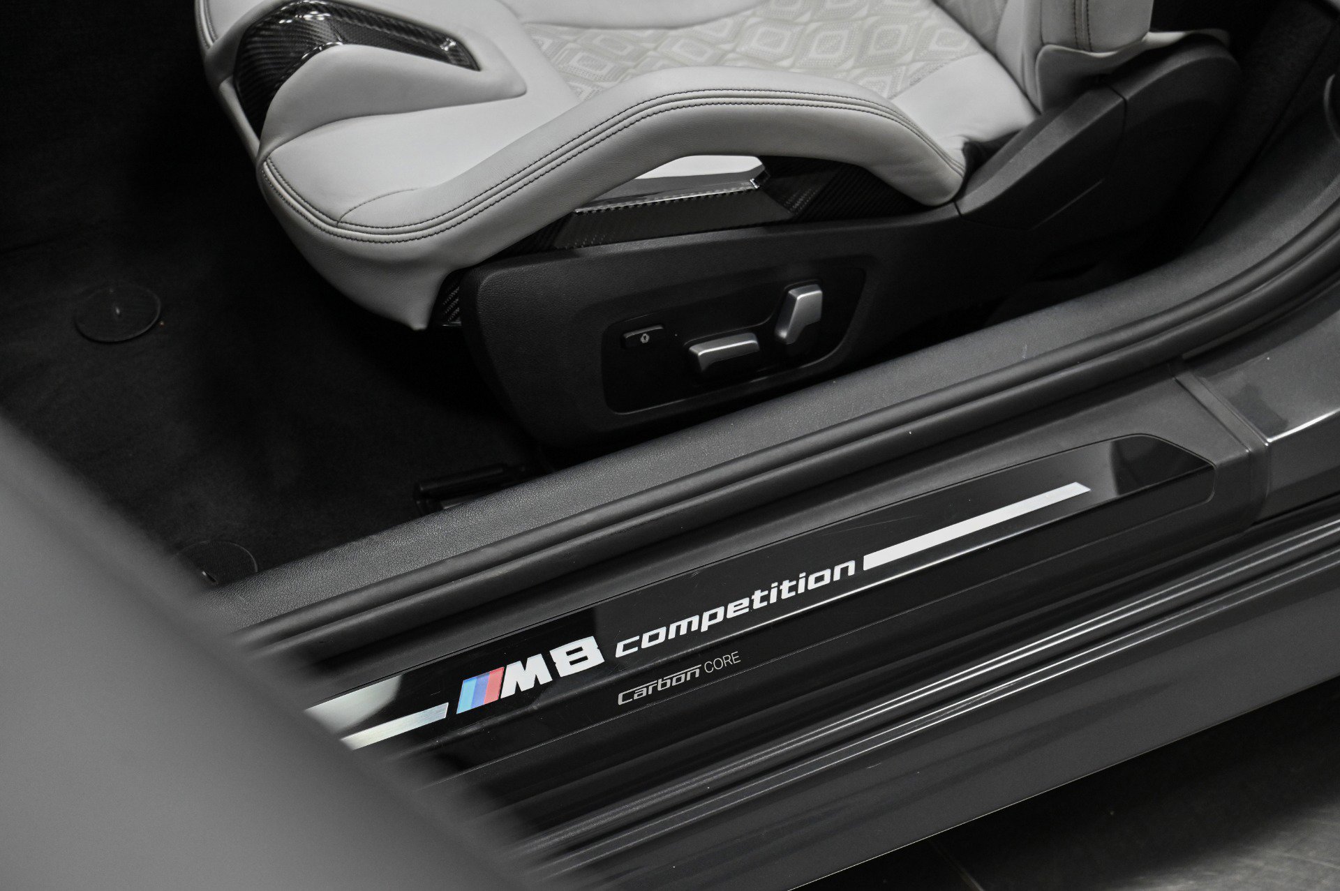 Used 2022 BMW M8 Competition image 22