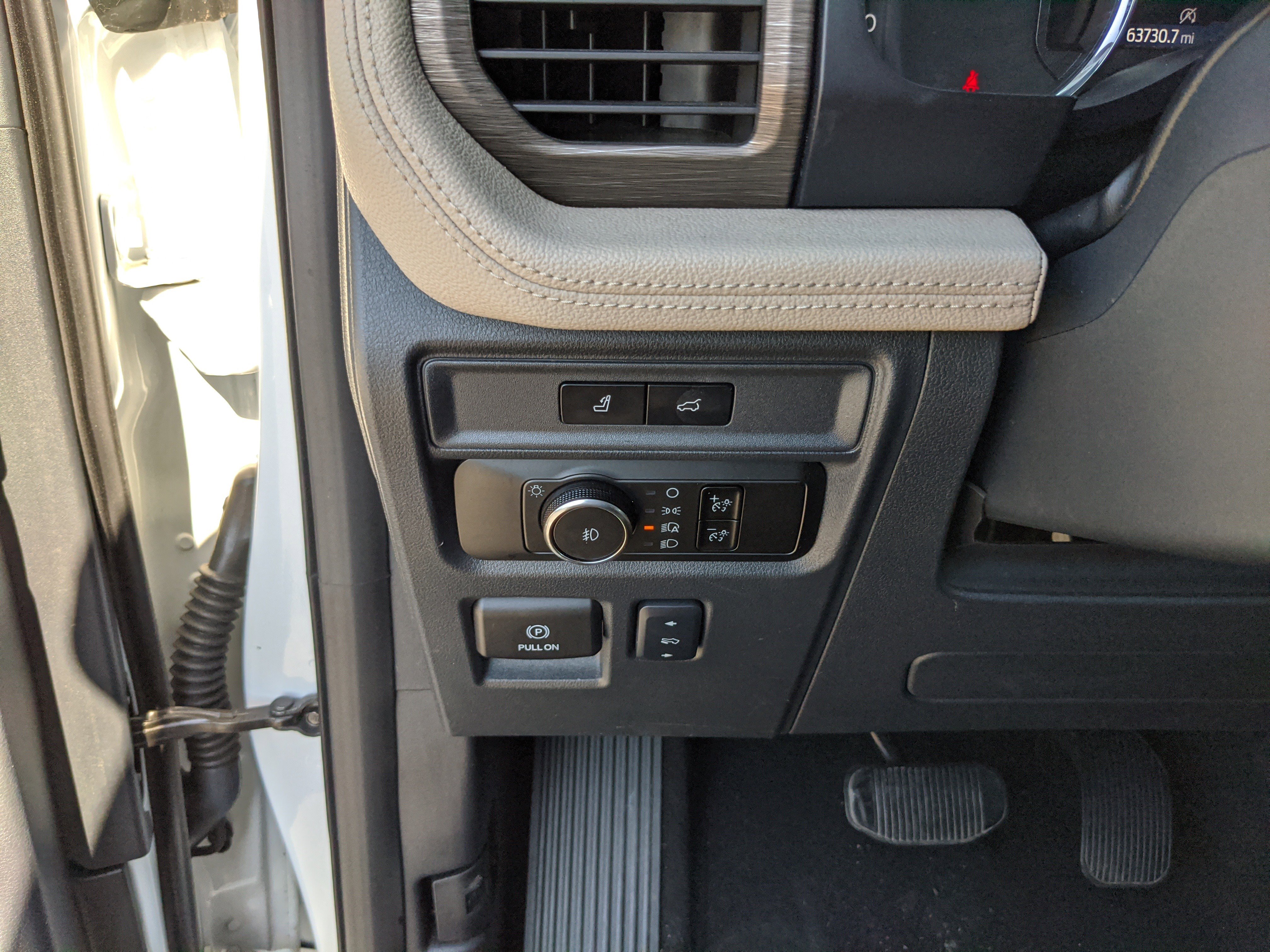 Used 2024 Ford Expedition Max Limited image 32