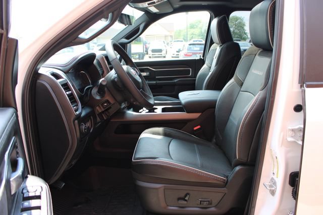 Used 2026 RAM 3500 Laramie w/ Night Edition AWD/4WD image 15
