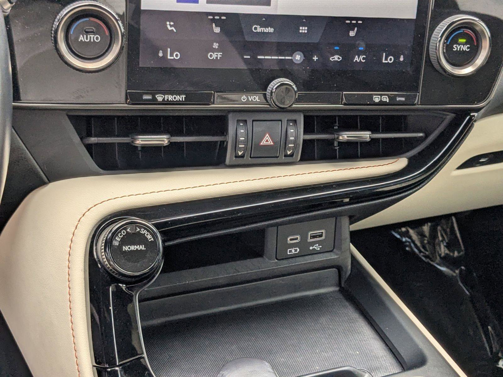 Certified 2024 Lexus NX 250 FWD image 13