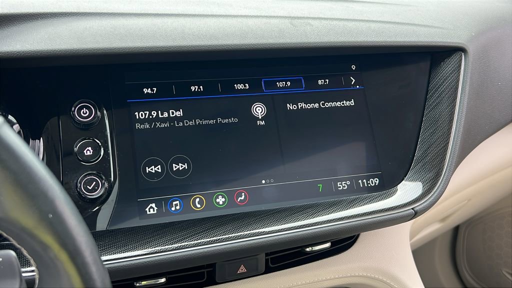 Used 2022 Buick Envision Essence w/ Safety Package image 28