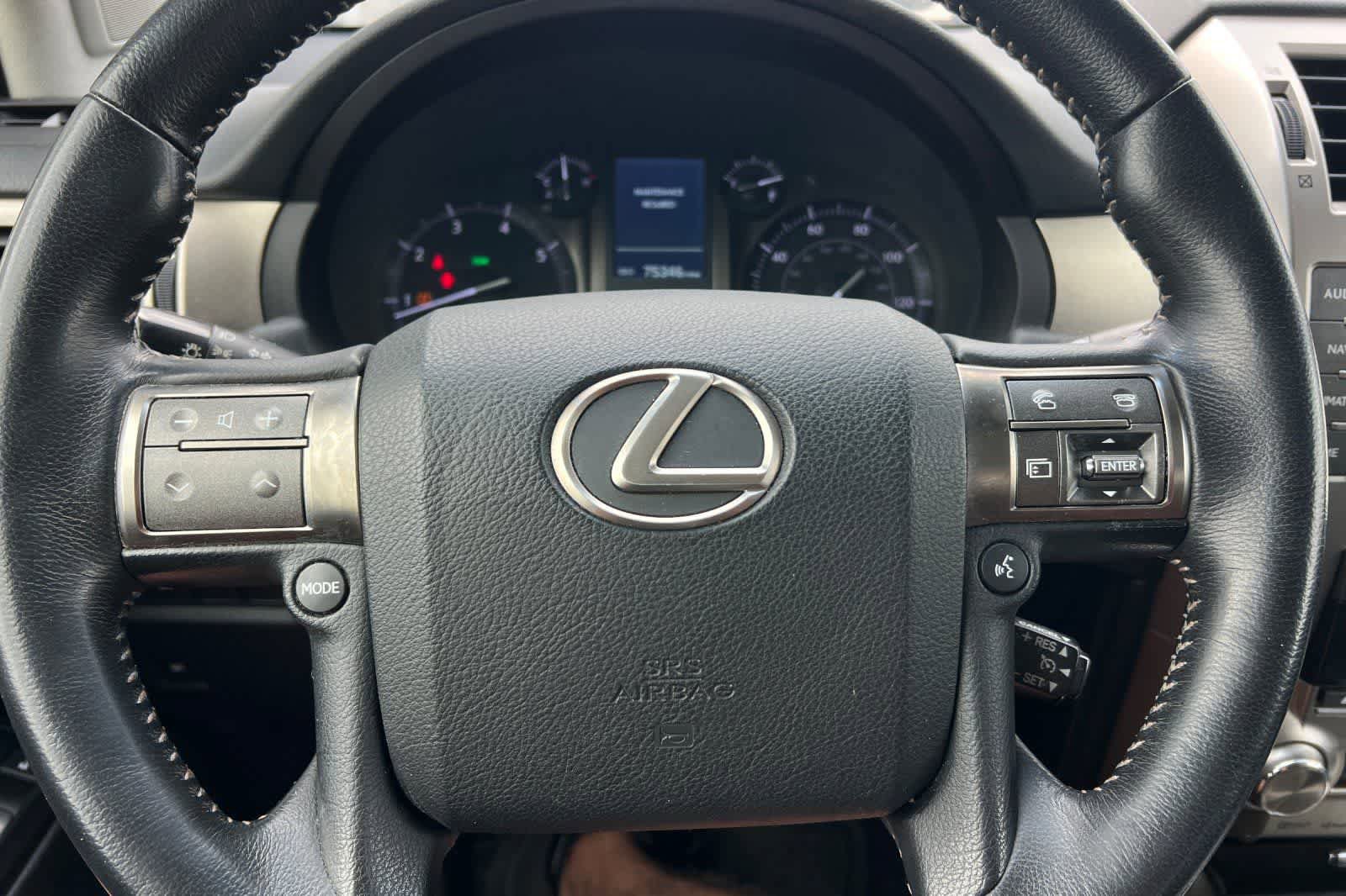 Used 2017 Lexus GX 460 w/ Navigation Package image 25