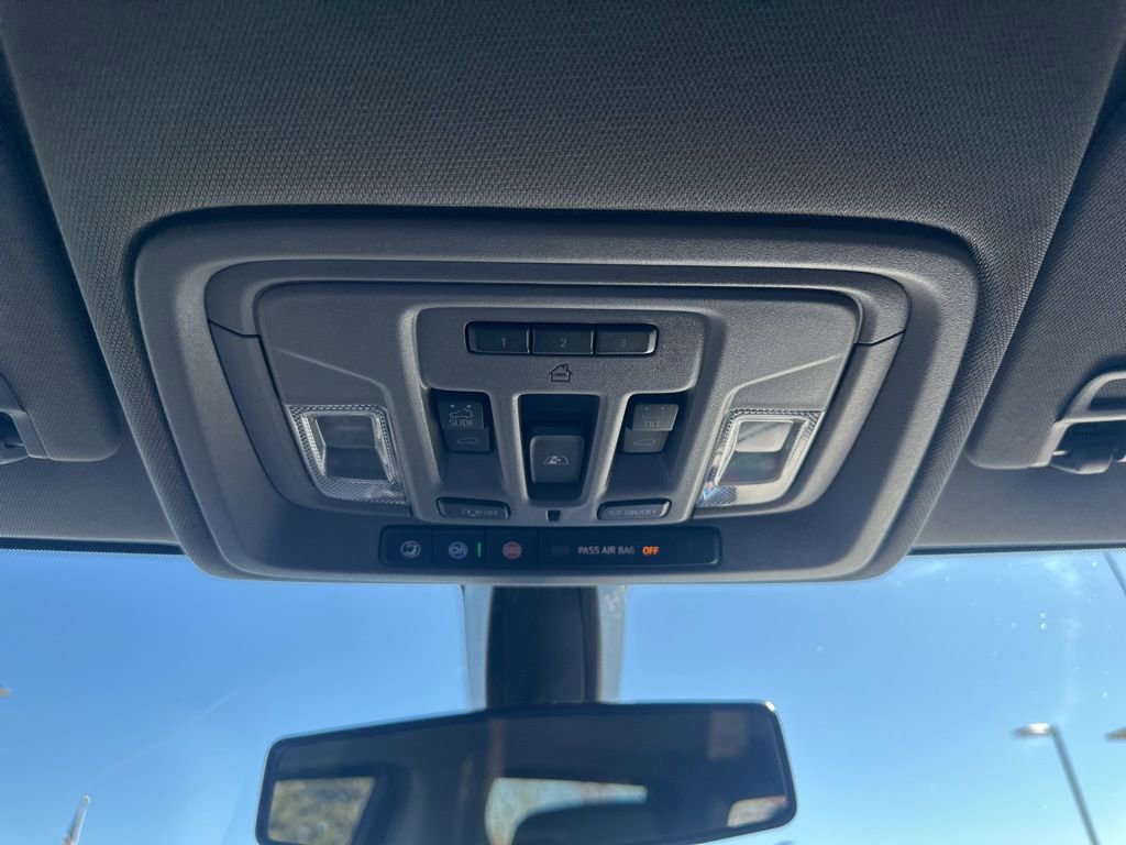 Used 2020 Chevrolet Silverado 1500 LT Trail Boss w/ Midnight Edition image 8