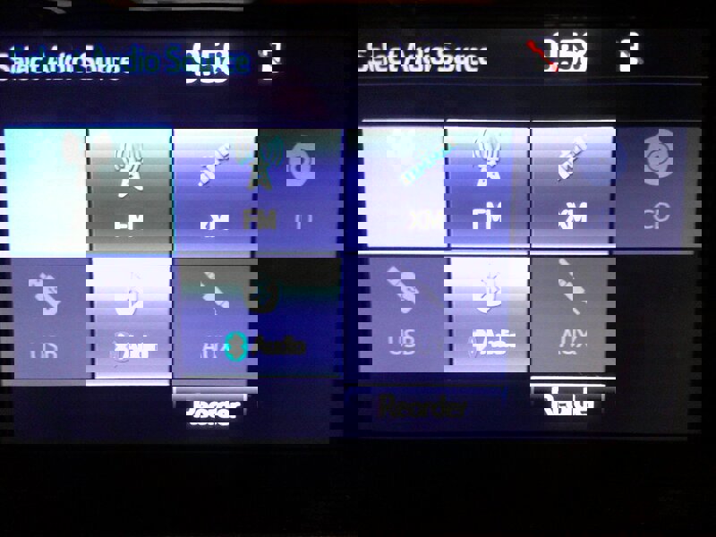 Used 2017 Toyota Sienna XLE image 17