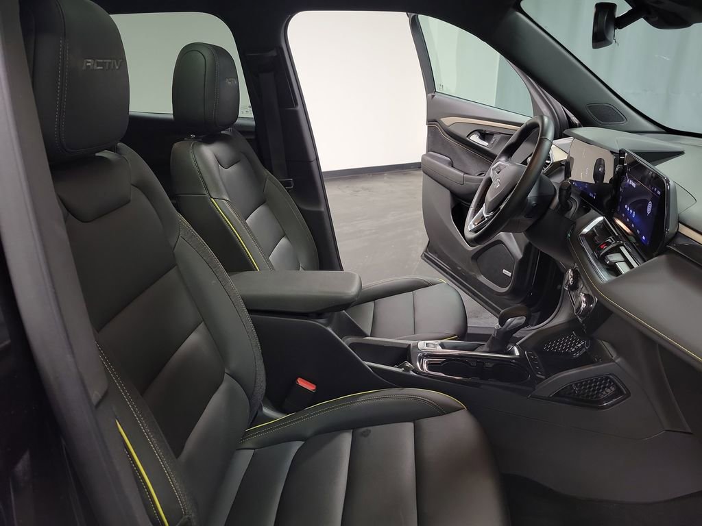 Used 2025 Chevrolet TrailBlazer ACTIV w/ Convenience Package image 22