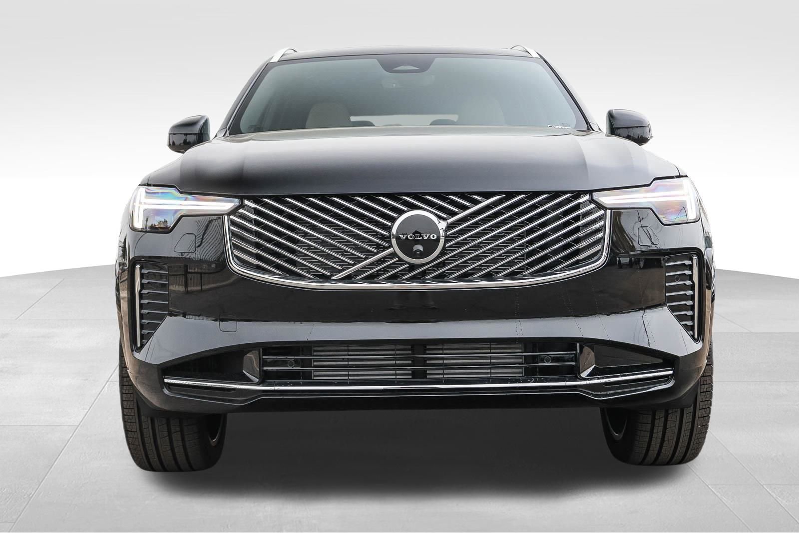 New 2026 Volvo XC90 T8 Plus w/ Protection Package Premier image 2