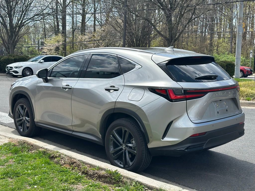 Used 2025 Lexus NX 450h+ AWD w/ Towing Package (2000 Lbs) image 4