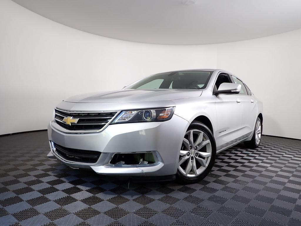 Used 2016 Chevrolet Impala LT FWD image 2