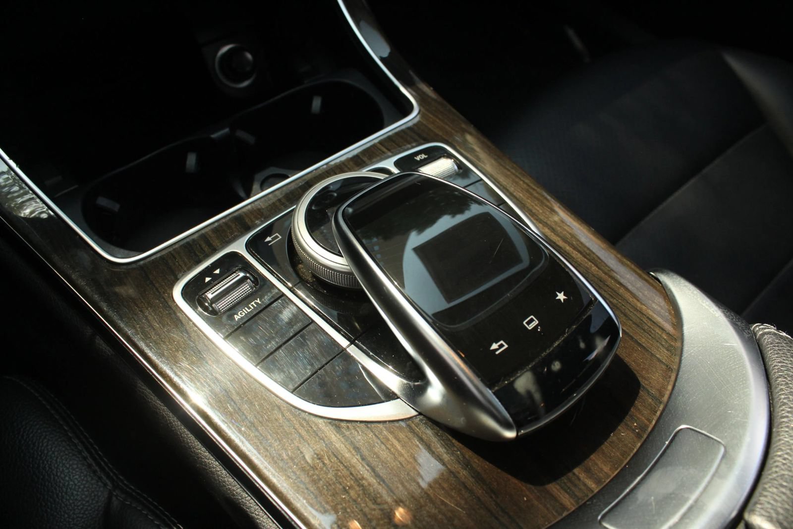 Used 2015 Mercedes-Benz C 300 4MATIC Sedan w/ Premium 1 Package image 31
