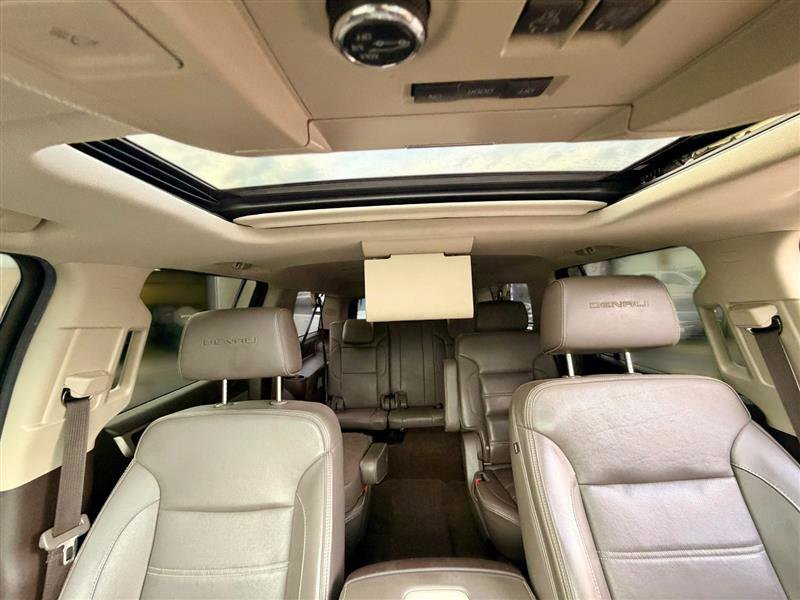 Used 2017 GMC Yukon XL Denali w/ Open Road Package AWD/4WD image 27