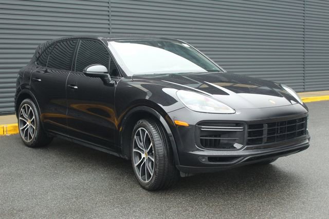 Used 2019 Porsche Cayenne Turbo image 10