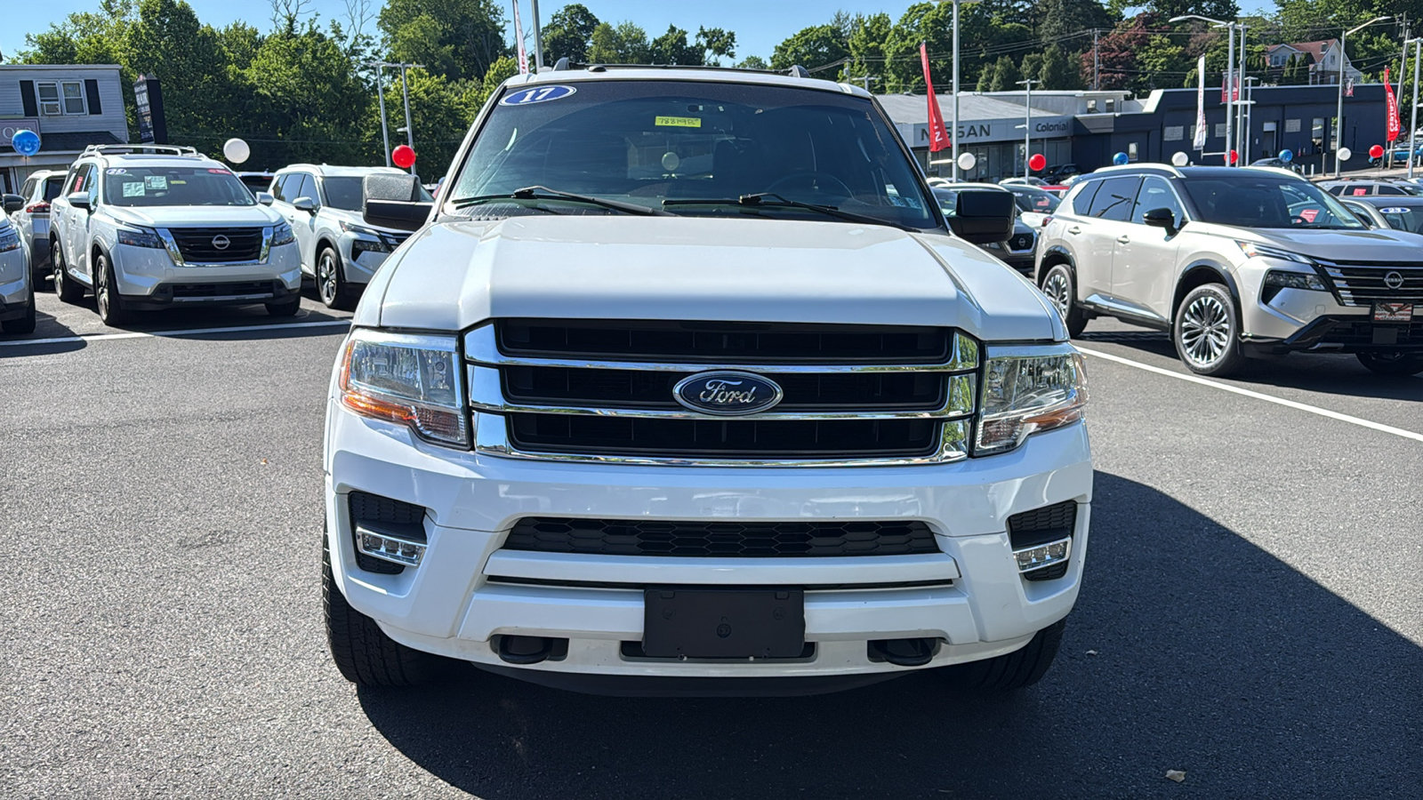 Used 2017 Ford Expedition XLT AWD/4WD image 2