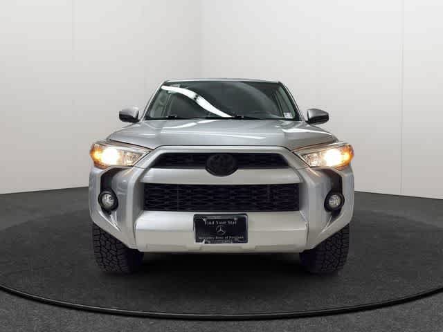 Used 2018 Toyota 4Runner SR5 RWD image 2