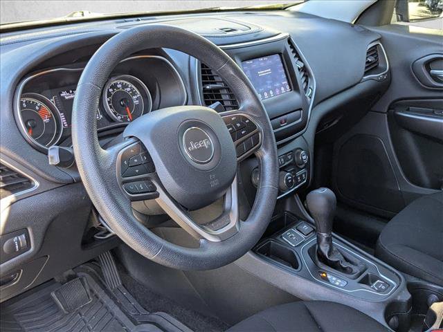 Used 2019 Jeep Cherokee Latitude w/ Popular Appearance Group image 11