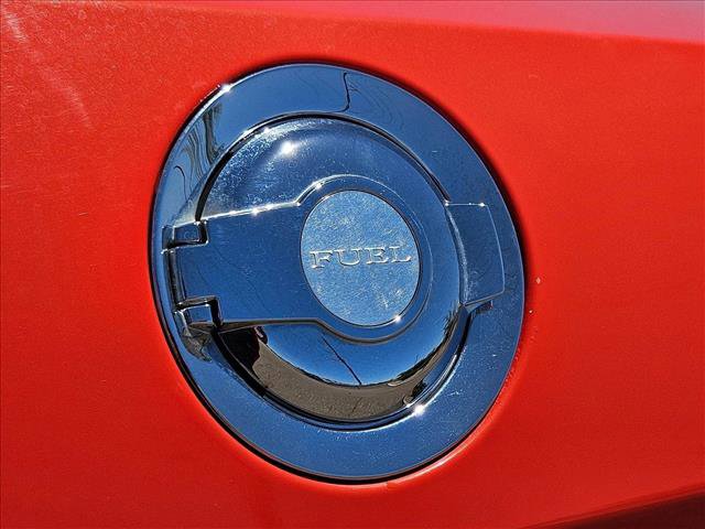 Used 2016 Dodge Challenger SXT RWD image 29