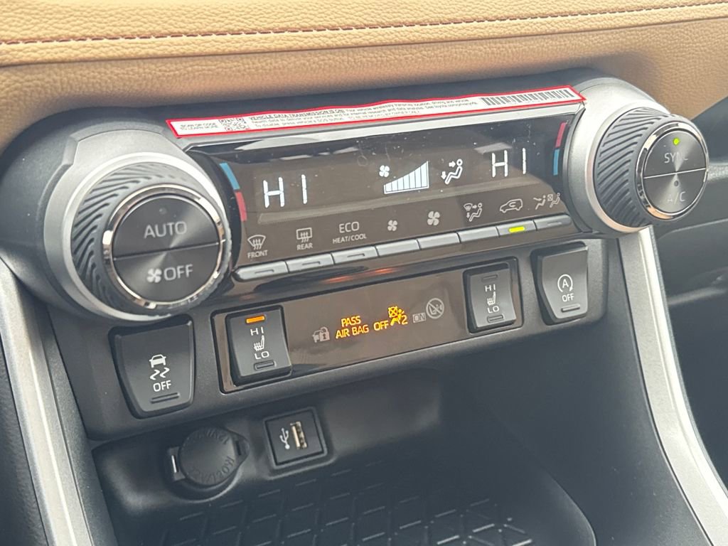 New 2025 Toyota RAV4 XLE image 28