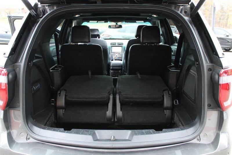 Used 2017 Ford Explorer Sport w/ Equipment Group 401A image 32