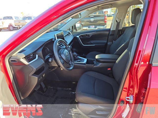 Used 2025 Toyota RAV4 LE image 18