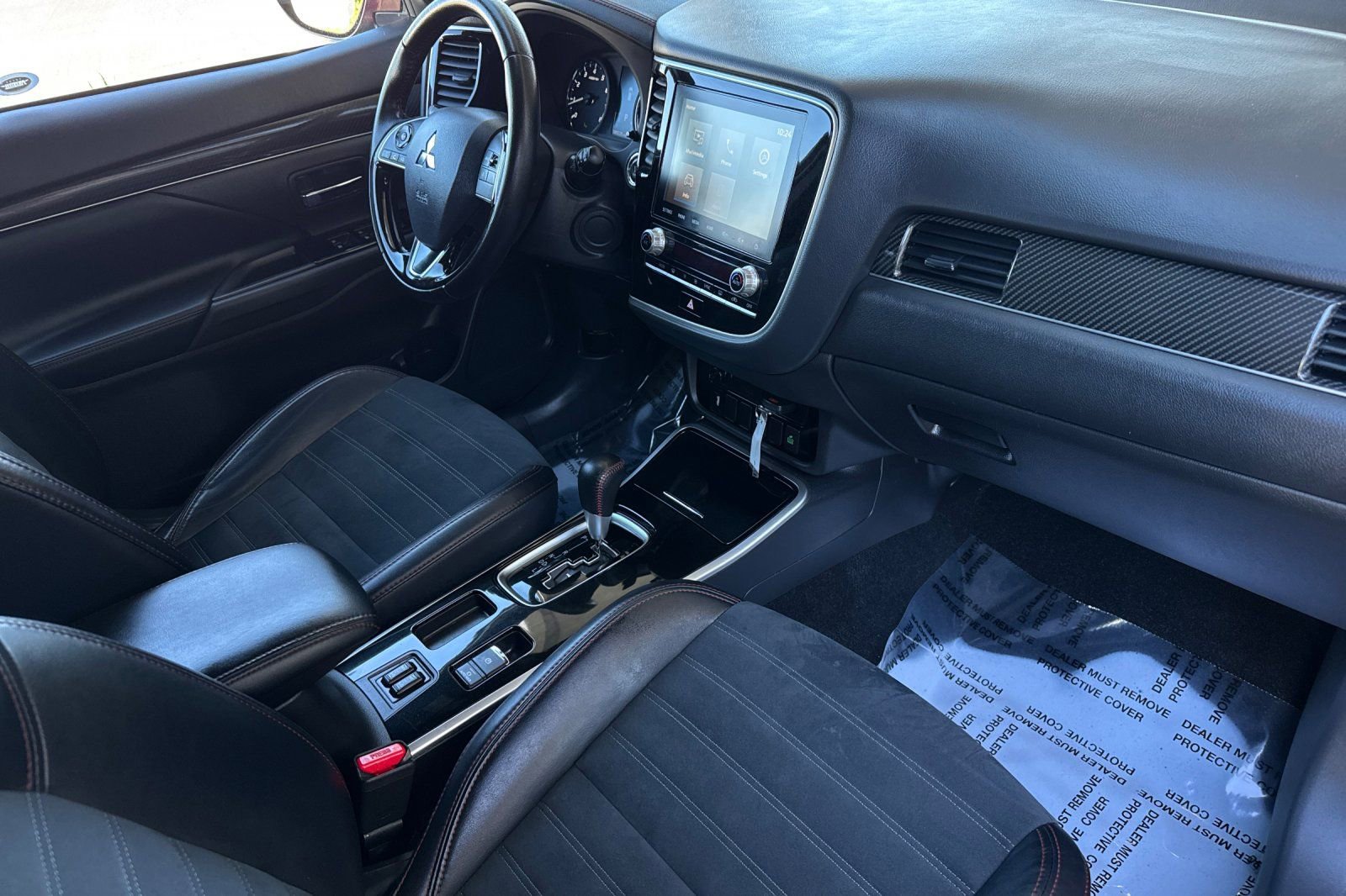 Used 2020 Mitsubishi Outlander LE image 18