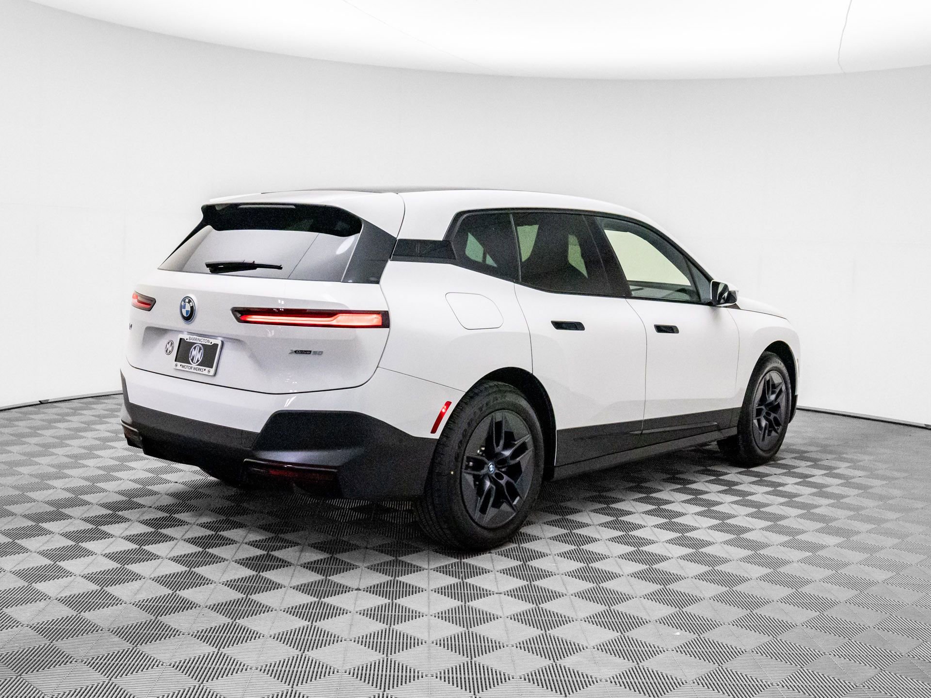 Certified 2025 BMW iX xDrive50 image 5