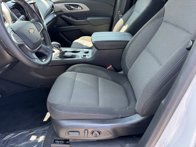 Certified 2023 Chevrolet Traverse LT w/ LPO, Cargo Package image 12